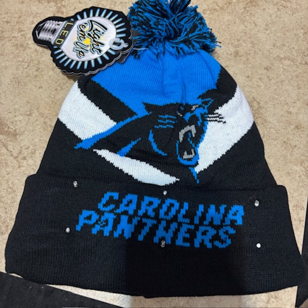 NWT FOCO NFL Big Logo Colorblock Knit Light Up Beanie, Carolina Panthers